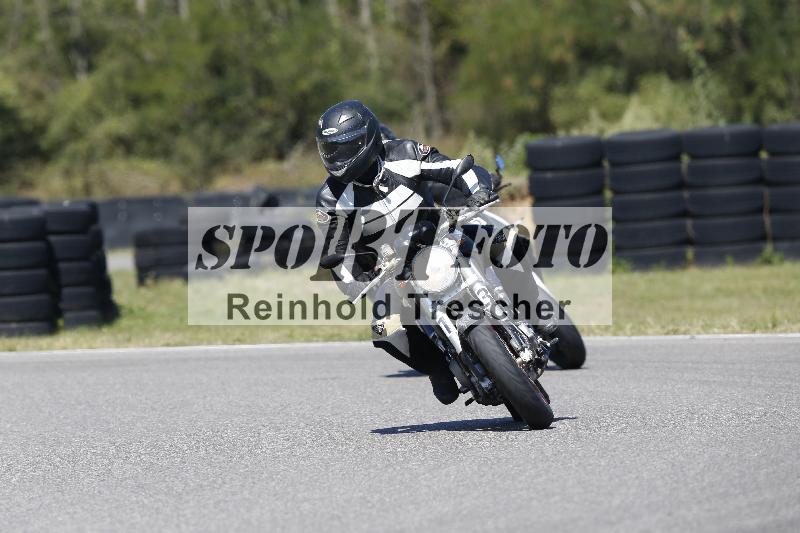 /Archiv-2025/48 25.08.2025 Cornu Master School ADR/blau-bleu/13